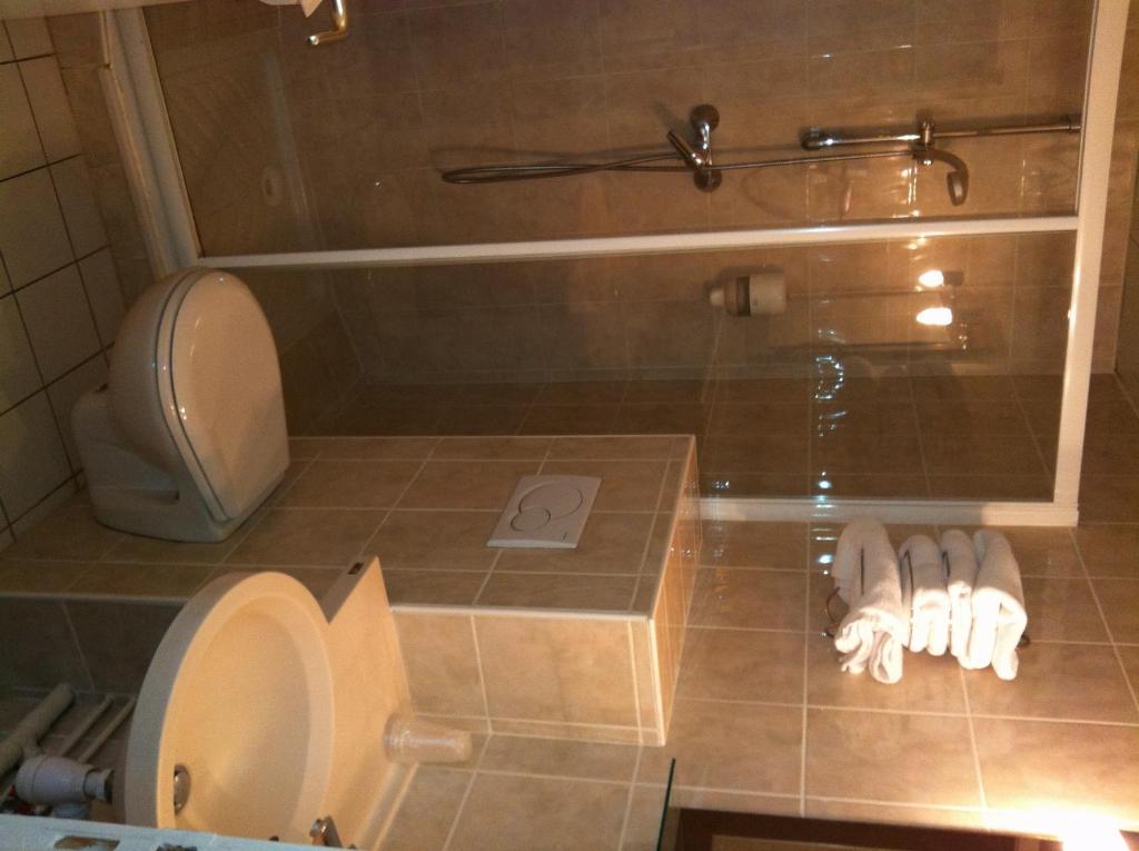 Le Ruisseau Hotel Saint-Mande Room photo